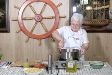 La chef italiana María Menegato inaugura el Festival Sete Sóis Sete Luas