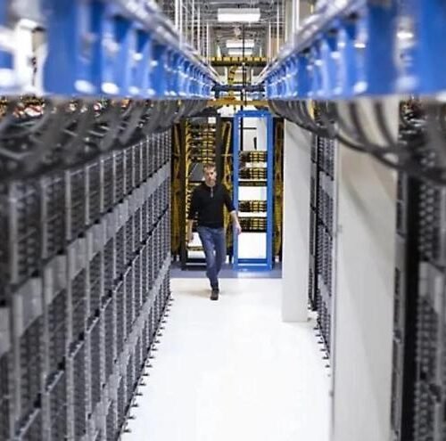 Amazon, Google, Meta y Microsoft invertirán 725 millones en IA este año (y eso preocupa a los inversores)
