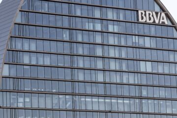 BBVA reorganiza su cúpula directiva para impulsar su transformación con la inteligencia artificial