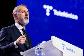 Año y medio de Murtra: menos deuda, más eficiencia y más escala para convertir a Telefónica en la teleco líder de Europa y del mundo
