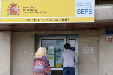 Deberá devolver 8.000 euros al SEPE porque su marido la dio de alta por error como asalariada en vez de como autónoma