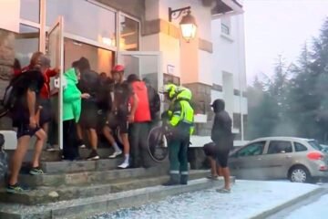 Cancelada la etapa de la Vuelta por una tremenda granizada
