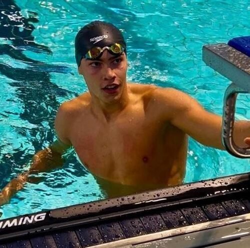 Luca Hoek se crece junto a Popovici: tercero y a semifinales