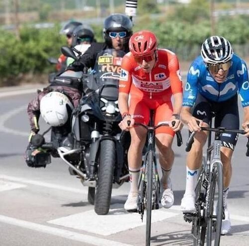 Enric Mas, tras su batalla con Pogacar: «En el esprint poco tenía que hacer, Pogi es Pogi»