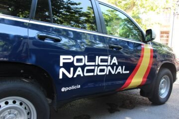 Un hombre mata a su pareja en un centro comercial de Murcia