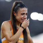 Duro golpe para Esperança Cladera: lesión en la semifinal de los 200 metros en Birmingham