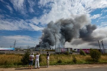 Ucrania apunta al corazón del comercio ruso al bombardear cuatro almacenes del gigante Ozon