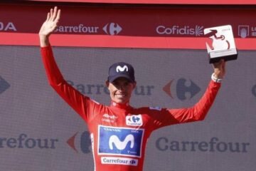 Enric Mas recupera la sonrisa y lanza un aviso: «No tengo miedo de ganar la Vuelta»