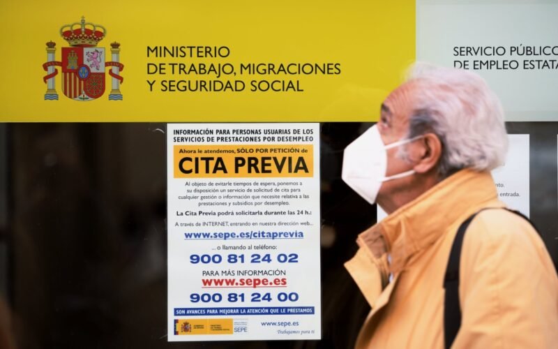 Una trabajadora logra 40.000 euros de indemnización y el paro tras abandonar su empresa por retrasos en la nómina