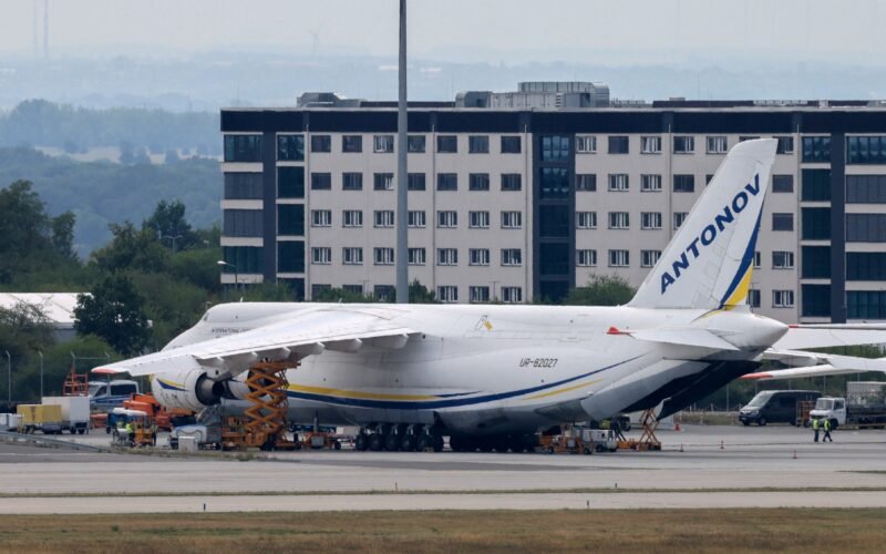 La policía alemana desactiva un dron bomba que cayó junto a un avión de carga ucranio en el aeropuerto de Leipzig