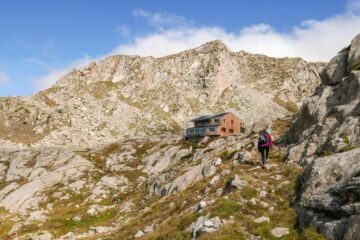 La fiebre de los refugios: ¿por qué miles de personas buscan resguardarse unos días en el Pirineo?