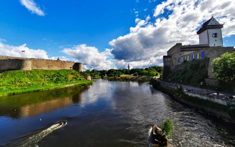 Narva, la ciudad en primera línea de la guerra híbrida de Rusia