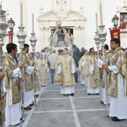 La procesión y la ofrenda floral a la Virgen de África podrían celebrarse