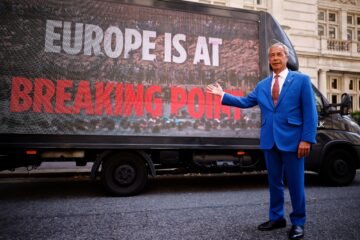 El ultra británico Farage, ante la paradoja de ganar de nuevo su escaño pero sufrir una derrota política