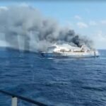 Mueren cinco personas en Indonesia en el incendio de un ferry con más de 200 pasajeros
