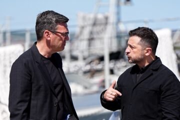 Costa y Burnham llegan a Kiev para conmemorar con Zelenski el día de la Independencia de Ucrania