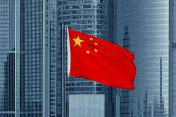 Una china explica el cambio de mentalidad de los jóvenes de su país: se plantan ante el sistema 9-9-6