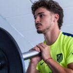 Julián Álvarez verá hoy a Simeone para pedirle que le abra una puerta que el técnico mantendrá cerrada