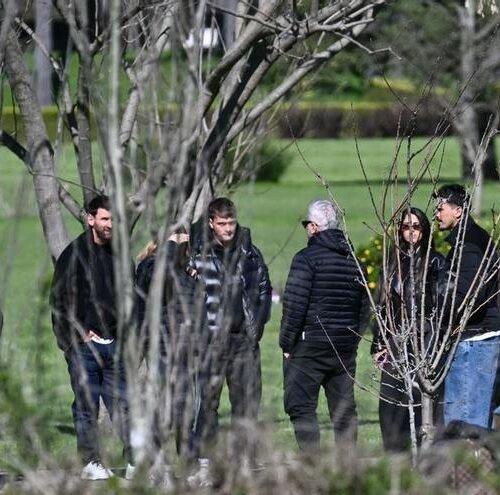 Lionel Messi y su familia despiden a su padre Jorge en un cementerio privado de Rosario