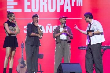 Tres décadas de música en una noche inolvidable