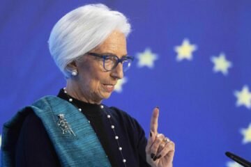 El BCE sube los tipos de interés al 2,5% y avisa: «La inflación se mantendrá alta por mucho tiempo»