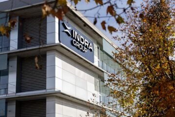 Simón y Recasens reestructuran la cúpula de Indra que heredaron de Escribano