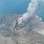 Indonesia cierra siete aeropuertos por la ceniza del volcán Anak Krakatau