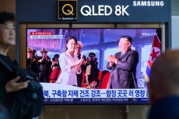 La inteligencia surcoreana cree que Kim Jong-un tiene un hijo menor desconocido