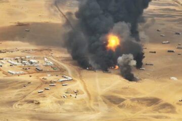 Los hutíes atacan instalaciones petroleras de Arabia Saudí y disparan el precio del petróleo