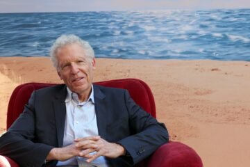 Carlton Cuse: «Descubrí con ‘Lost’ que la audiencia es más inteligente de lo que las cadenas creen»