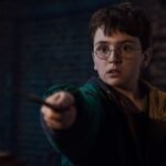 La serie de ‘Harry Potter’ calienta motores para su estreno navideño mostrando las varitas del reparto principal