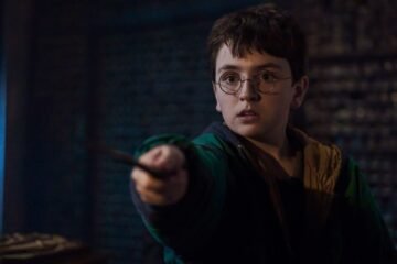 La serie de ‘Harry Potter’ calienta motores para su estreno navideño mostrando las varitas del reparto principal