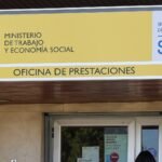 Juan Carlos, estudiante de enfermería, sobre qué hacer si se te terminó el contrato de verano: «Podrías tener derecho a cobrar 570 euros al mes»