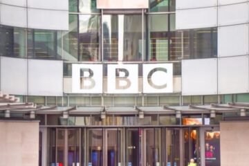 Qué es la «tasa Netflix» que propone Reino Unido para financiar a la BBC