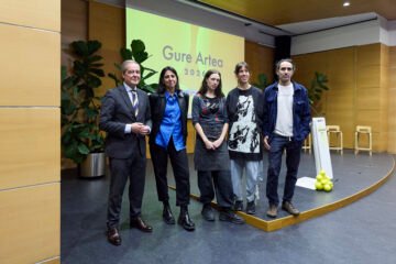 Itziar Okariz, Beatriz Olabarrieta y Kampai Espazioa recibirán los premios Gure Artea 2026