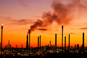 Energía cara: ¿son los impuestos y los sobrecostes o están inflados los precios?